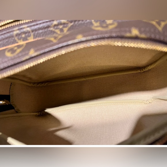 🔥SOLD🔥Louis Vuitton RePorter PM - Picture 12 of 15